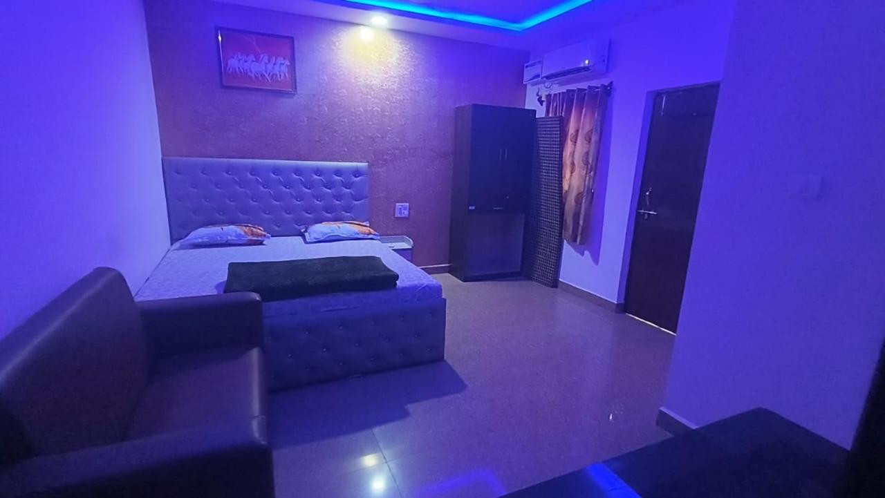 Blue Rays Apartment กาลังกูติ ห้อง รูปภาพ