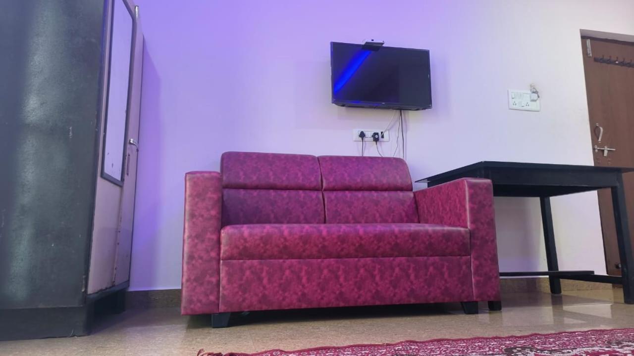 Blue Rays Apartment กาลังกูติ ห้อง รูปภาพ